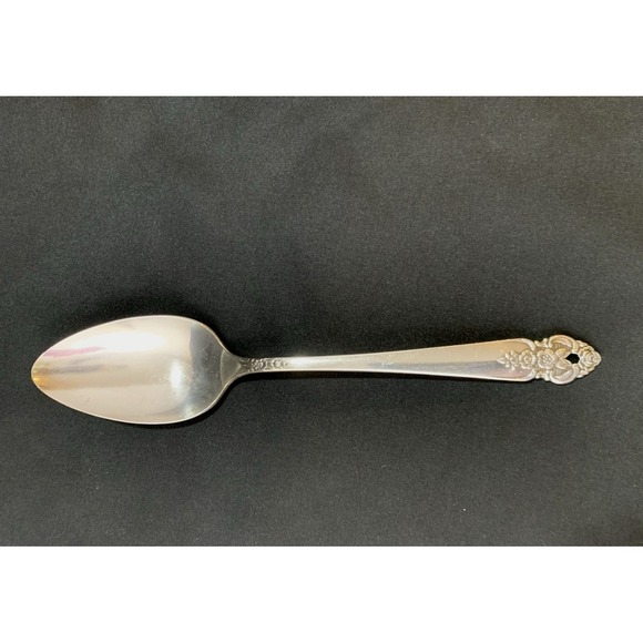 Oneida Other - Oneida Prestige "Distinction" Serving Spoon 8 3/8"‎ Silverplate Floral